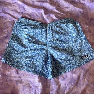 Patagonia Women's Blue Patterned Shorts